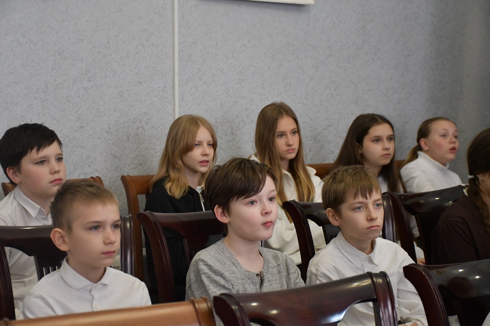 Постер для новости &laquo;«Мир без террора»: в Центральной районной библиотеке имени А.С. Пушкина поговорили о безопасности&raquo;