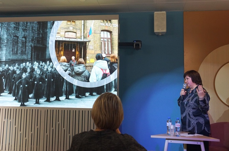 Постер для новости &laquo;Опыт работы пушкинской библиотеки представили на краеведческой лаборатории&raquo;