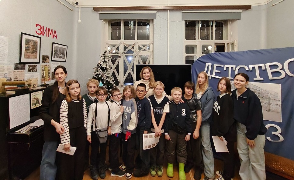 Постер для новости «Итоги профессионального конкурса «Лучшее краеведческое мероприятие на патриотическом материале»»