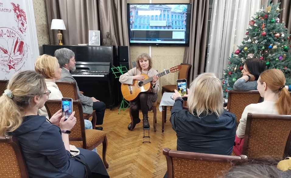 Постер для новости &laquo;Творческий вечер «Единство: диалог от сердца к сердцу» прошёл в Библиотеке Гайдара&raquo;