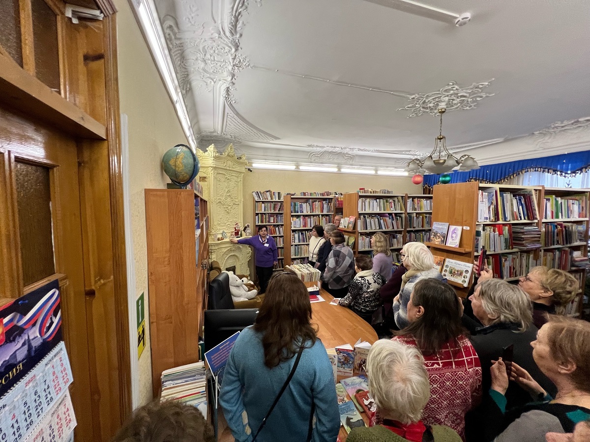 Постер для новости &laquo;Жители серебряного возраста Василеостровского района в гостях у Библиотеки Гайдара&raquo;