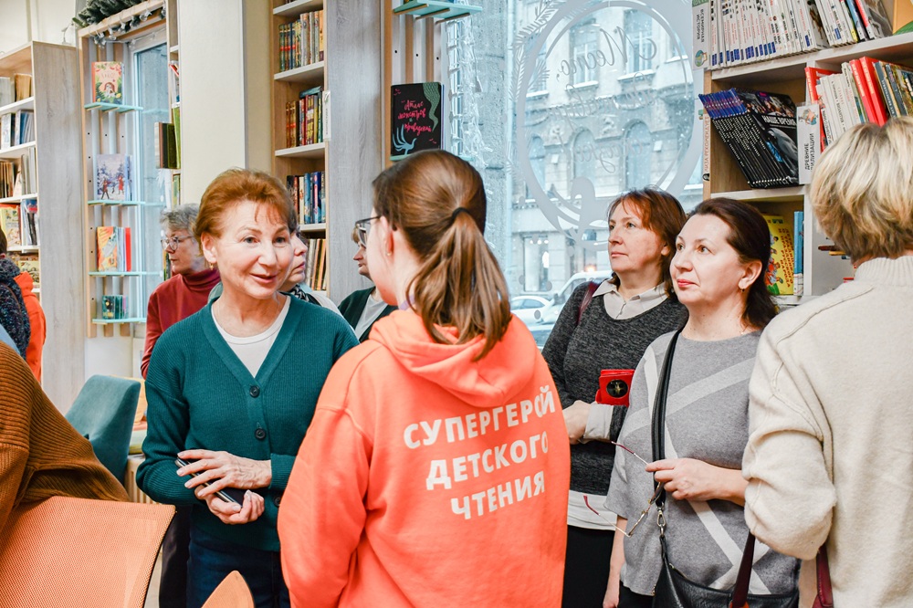 Постер для новости &laquo;Семинар для библиотекарей школьных библиотек Фрунзенского района&raquo;