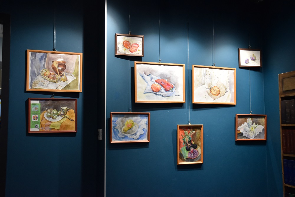 Постер для новости &laquo;Краски и плоды в Библиотеке на Карповке&raquo;