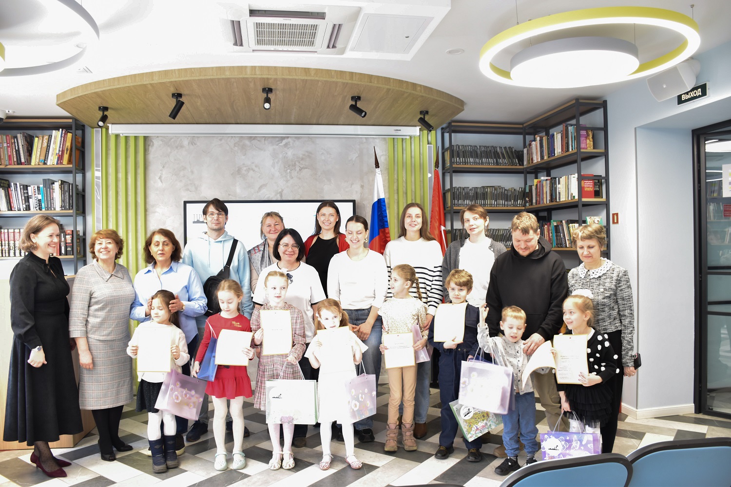 Постер для новости &laquo;В Библиотеке на Карповке прошло награждение победителей конкурса «Сказки нашего двора»&raquo;