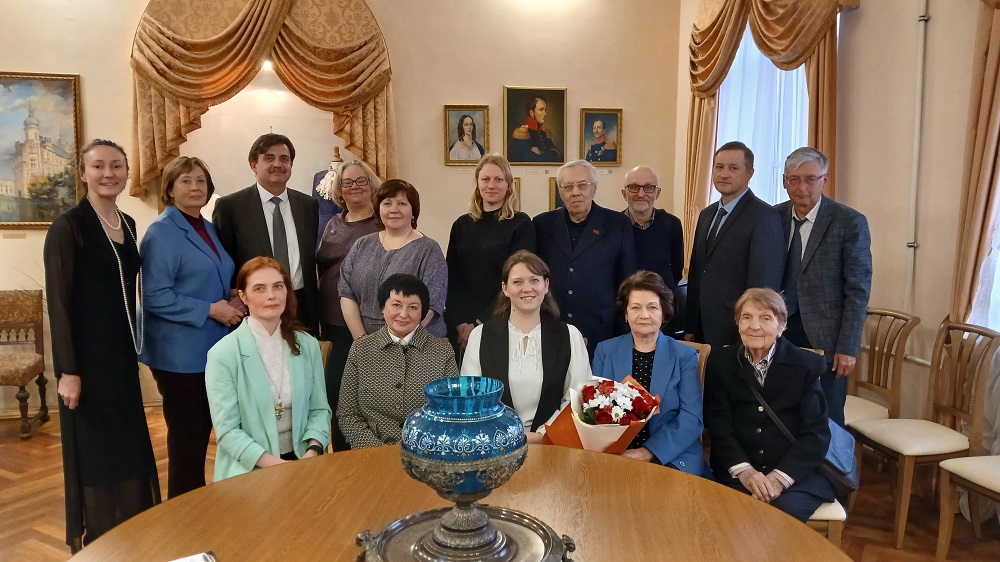 Постер для новости &laquo;Диалог через столетия&raquo;