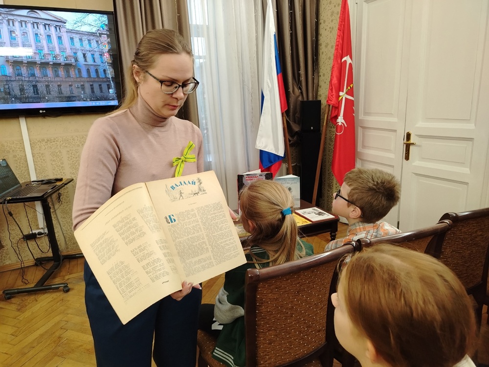 Постер для новости &laquo;История книг блокадного времени&raquo;