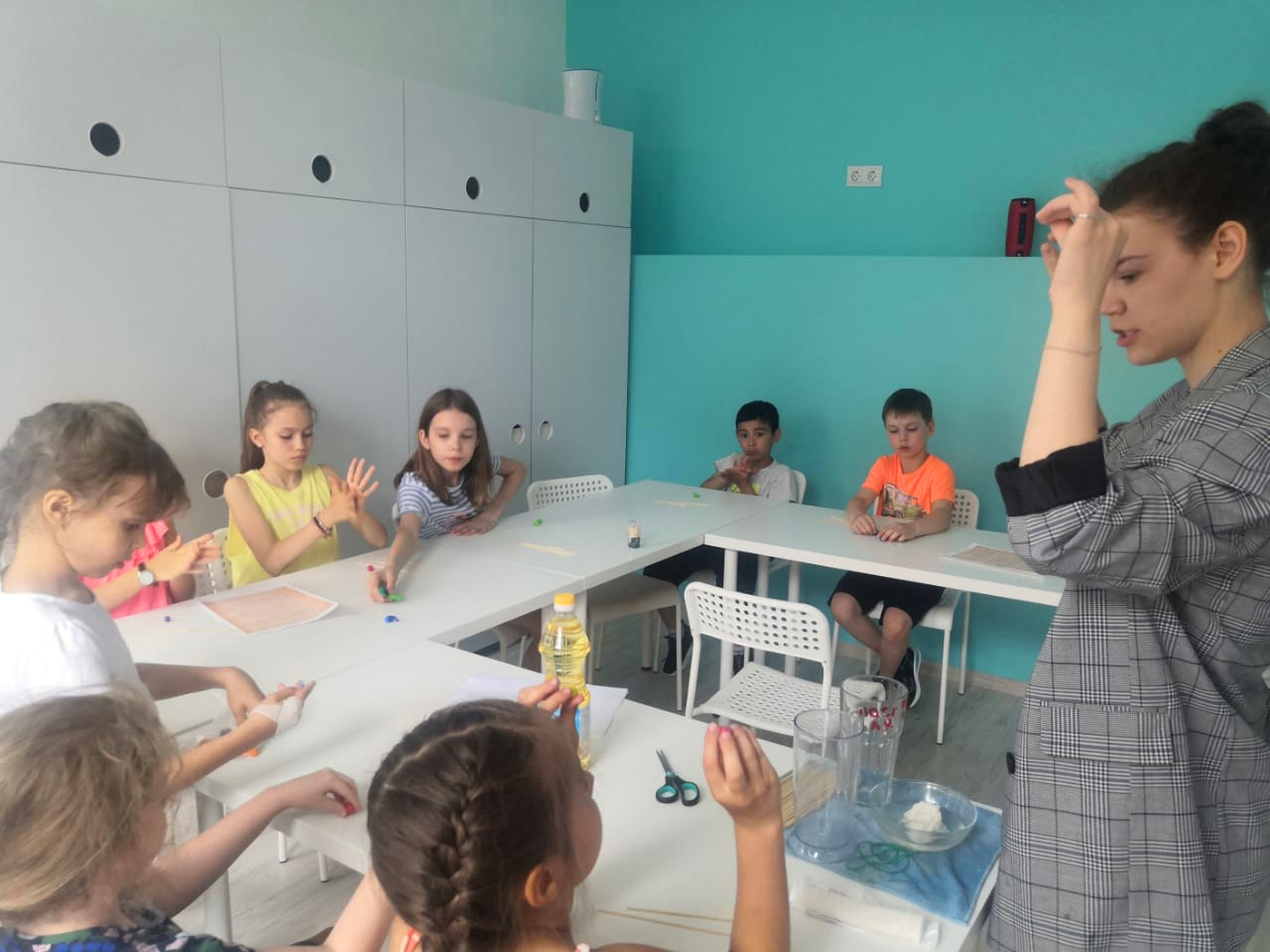 Постер для новости «Наука и актёрское мастерство для детей из летнего лагеря»