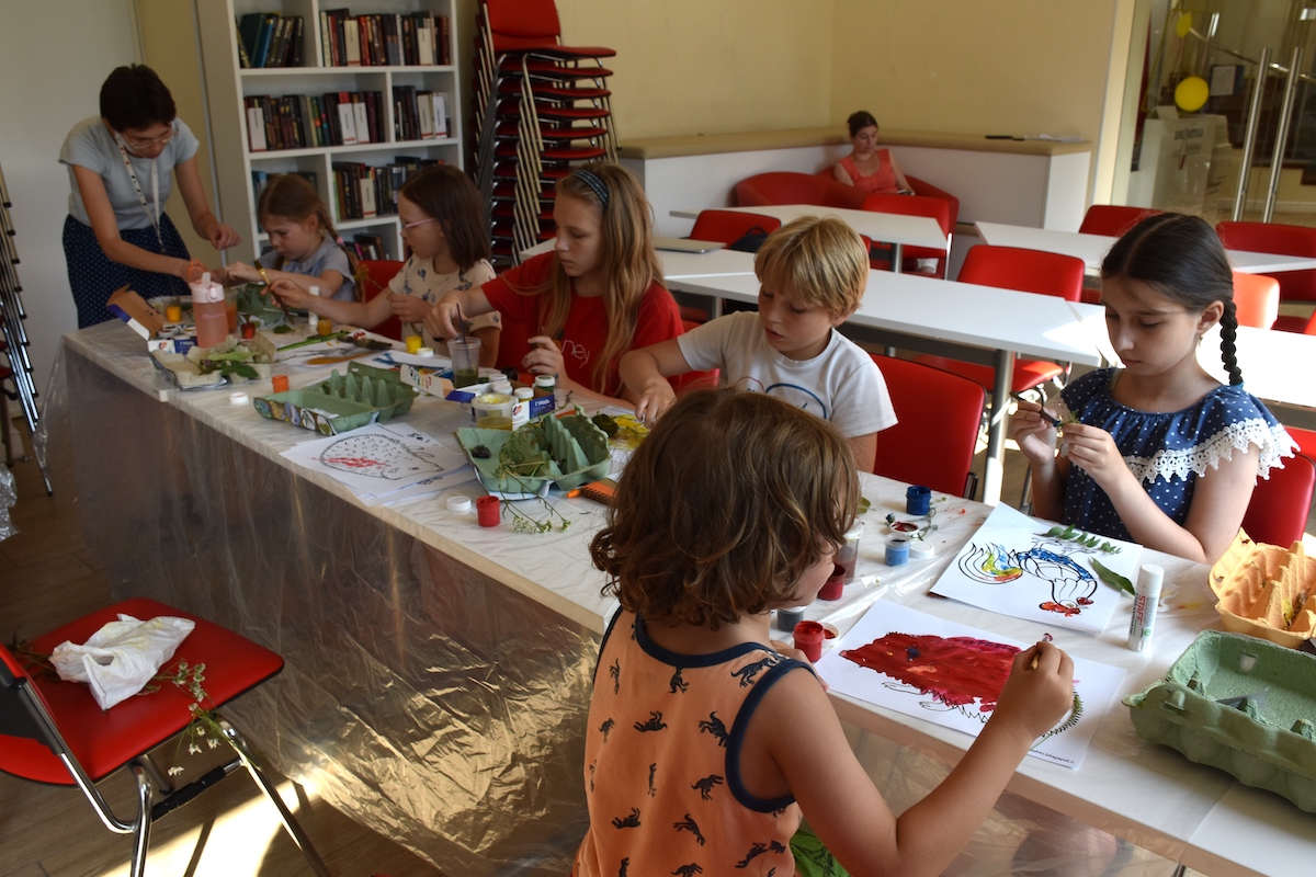 Постер для новости &laquo;Бродилки-находилки «В поисках природных сокровищ». Игра в Матвеевском саду&raquo;