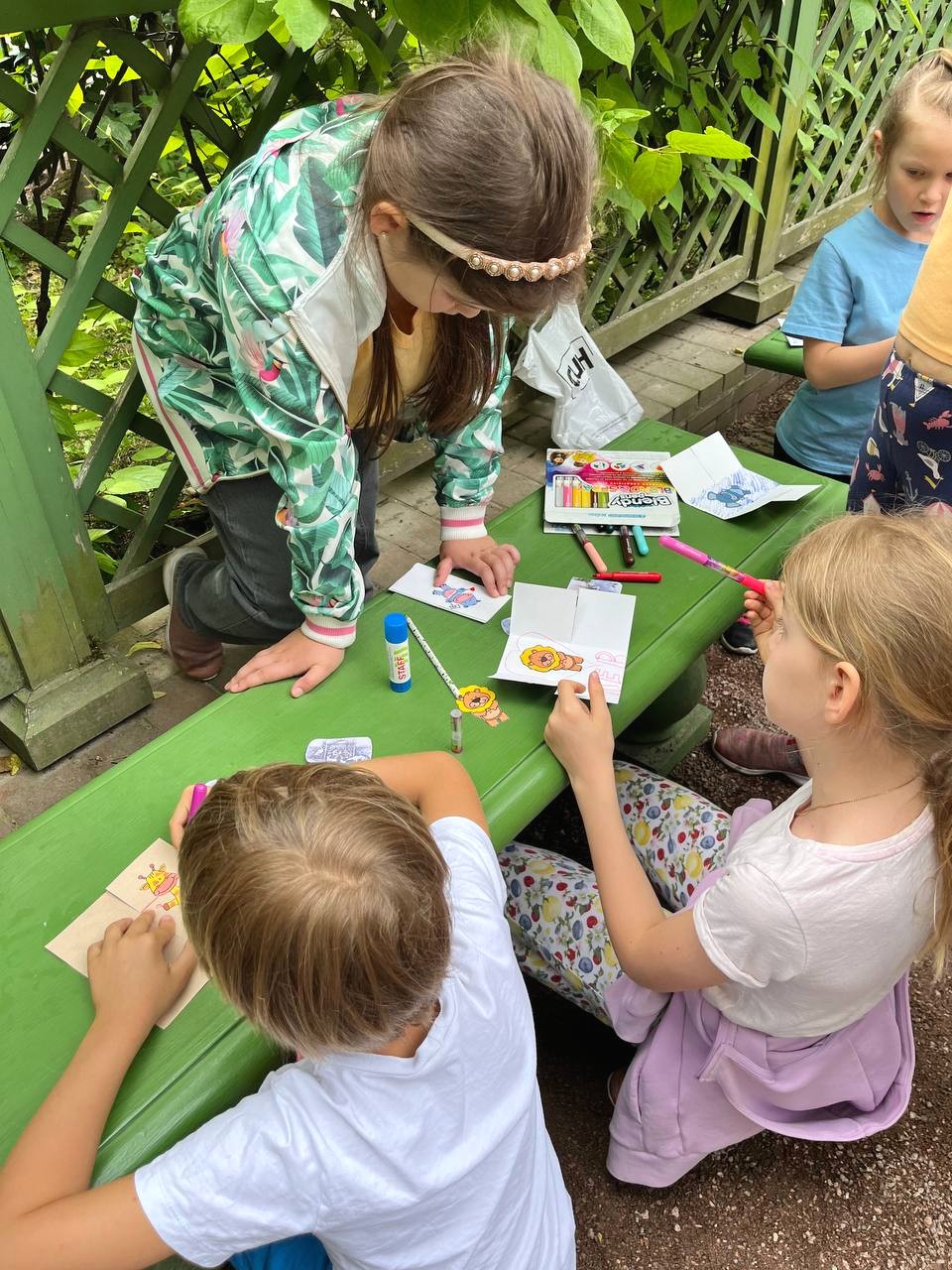 Библиотека имени В. И. Ленина приглашает на прогулку с книгой