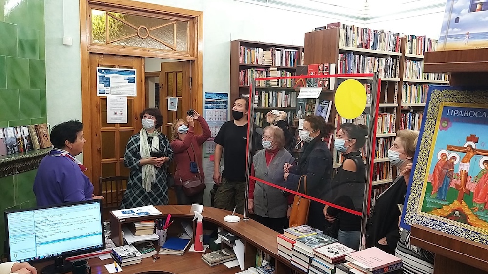 Прогулка по историческим интерьерам барской квартиры юношеской библиотеки им. А. П. Гайдара