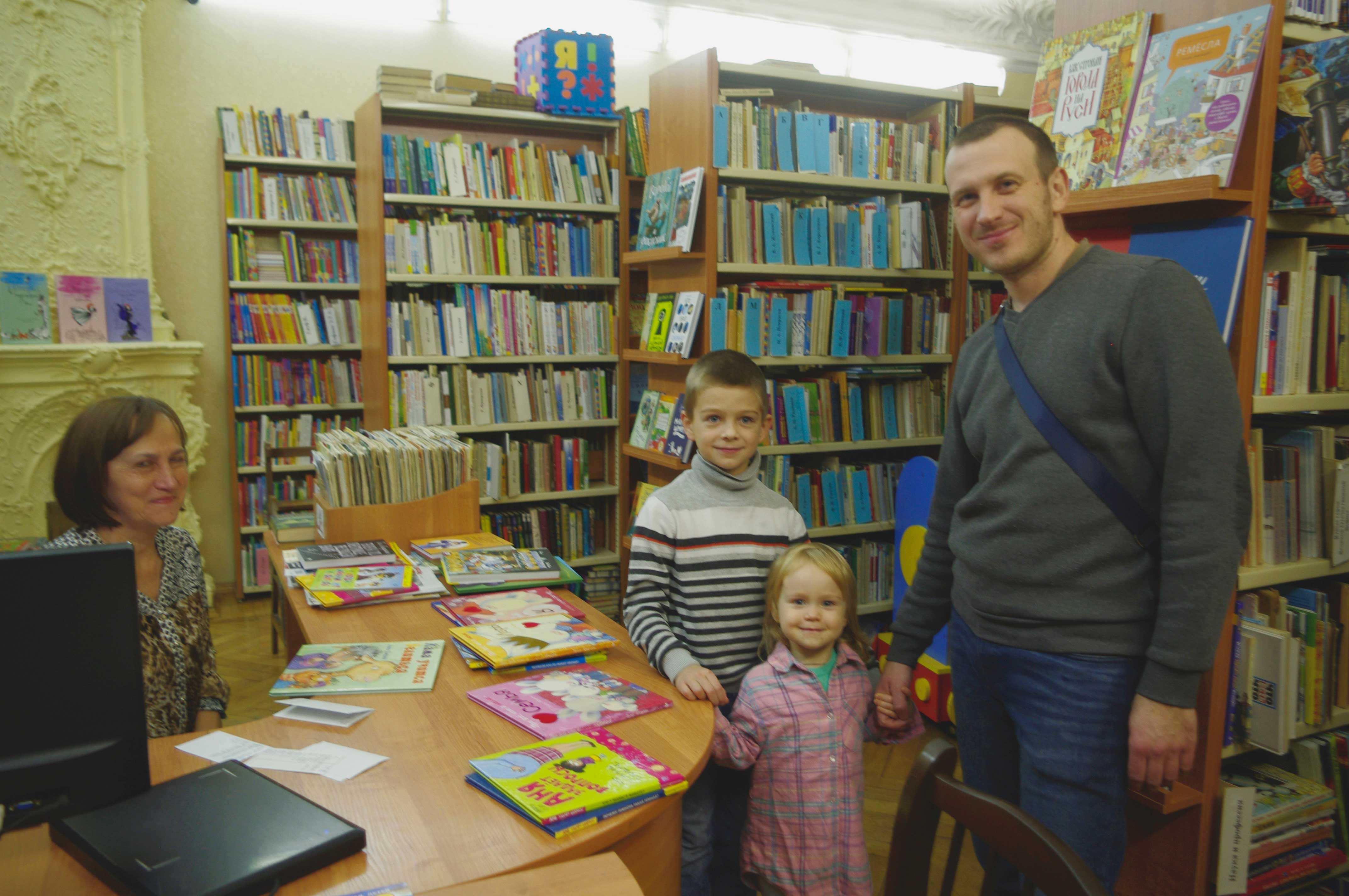 9 ноября Юношеская библиотека им. А.П. Гайдара (Большой пр.ПС, д. 18А) принимала гостей, пришедших на экскурсию «История библиотеки и доходный дом купцов Колобовых».