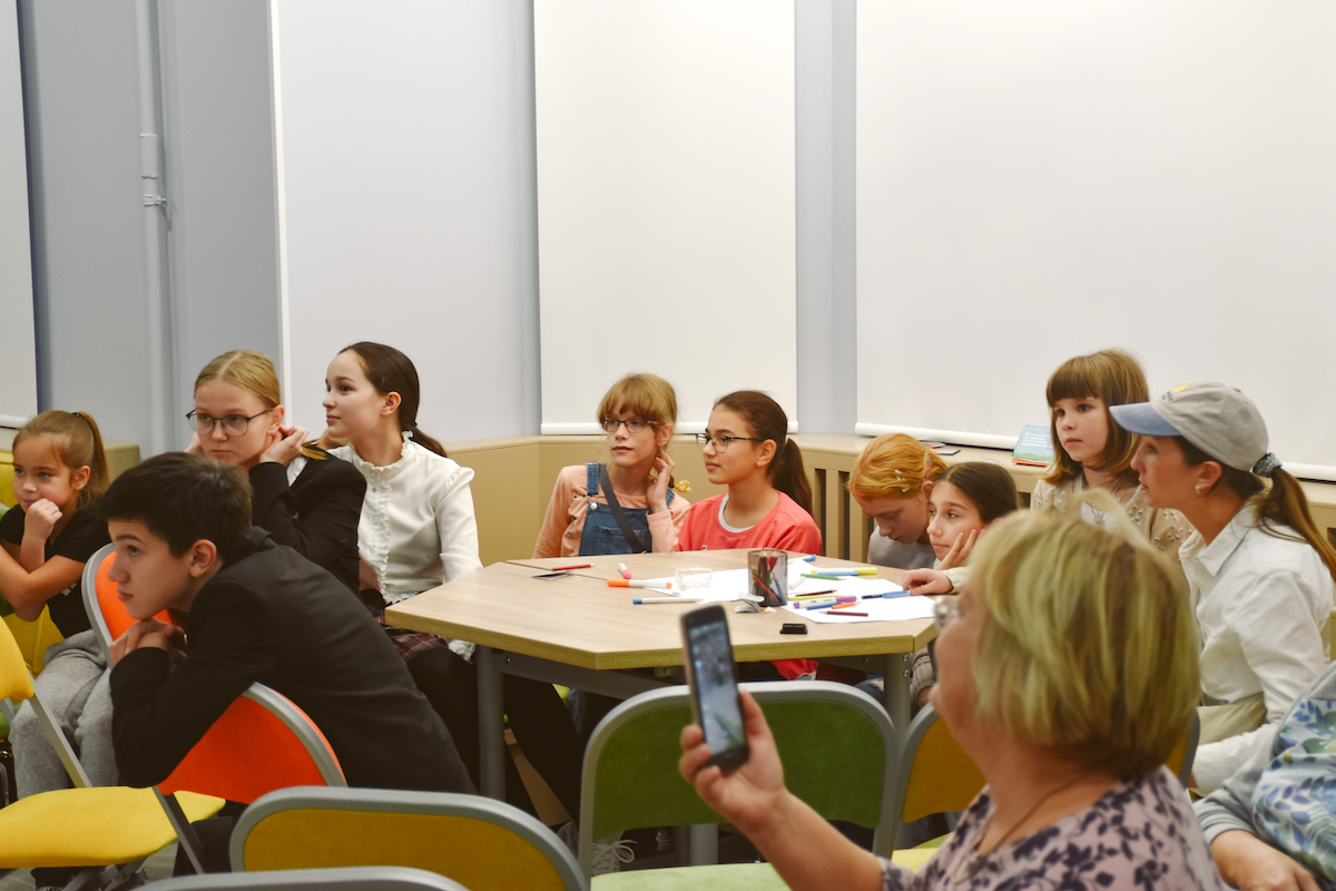 «Книжный маяк Петербурга» в Библиотеках Петроградской стороны