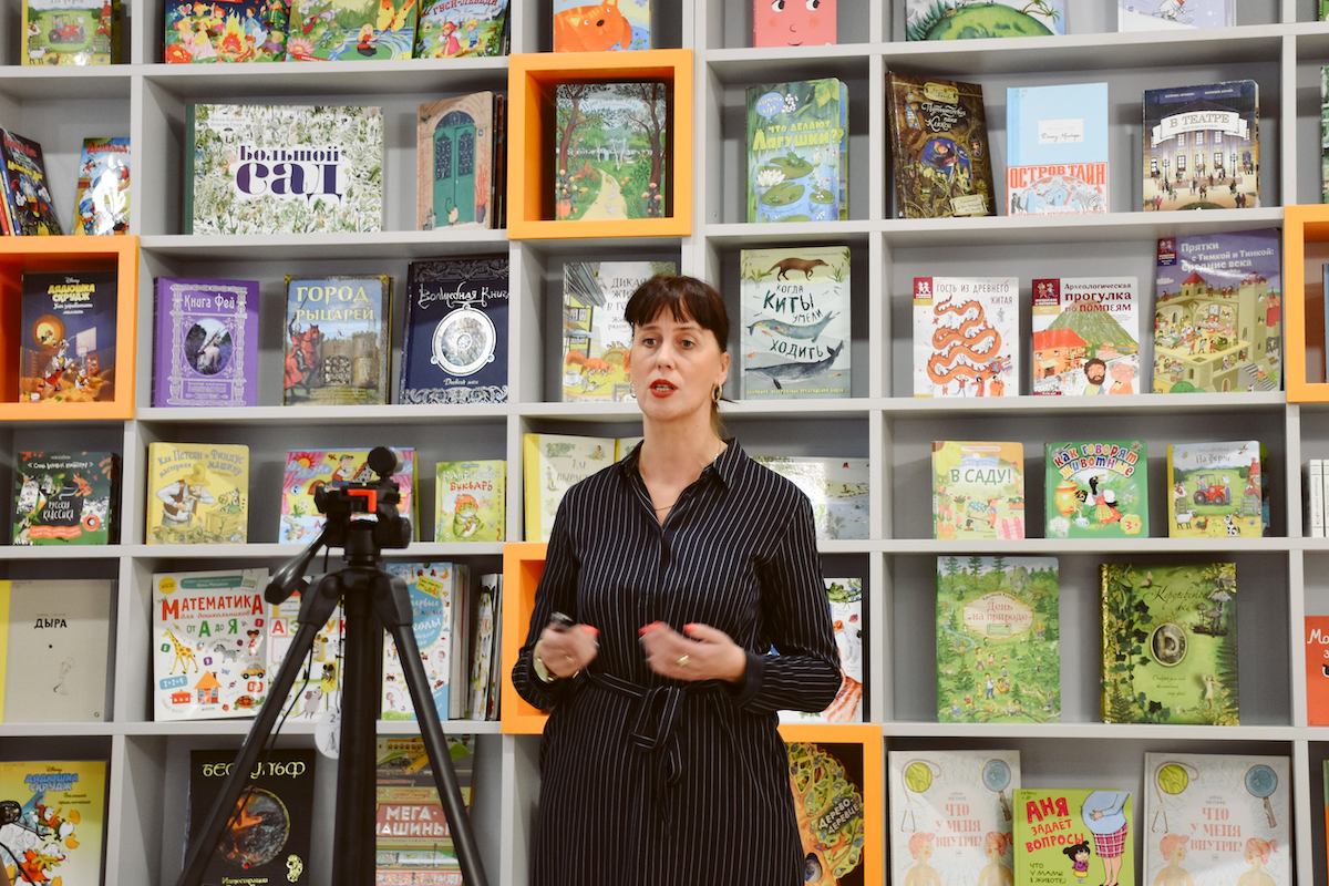 Круглый стол «От маленького писателя к большому читателю: вопросы детского чтения»