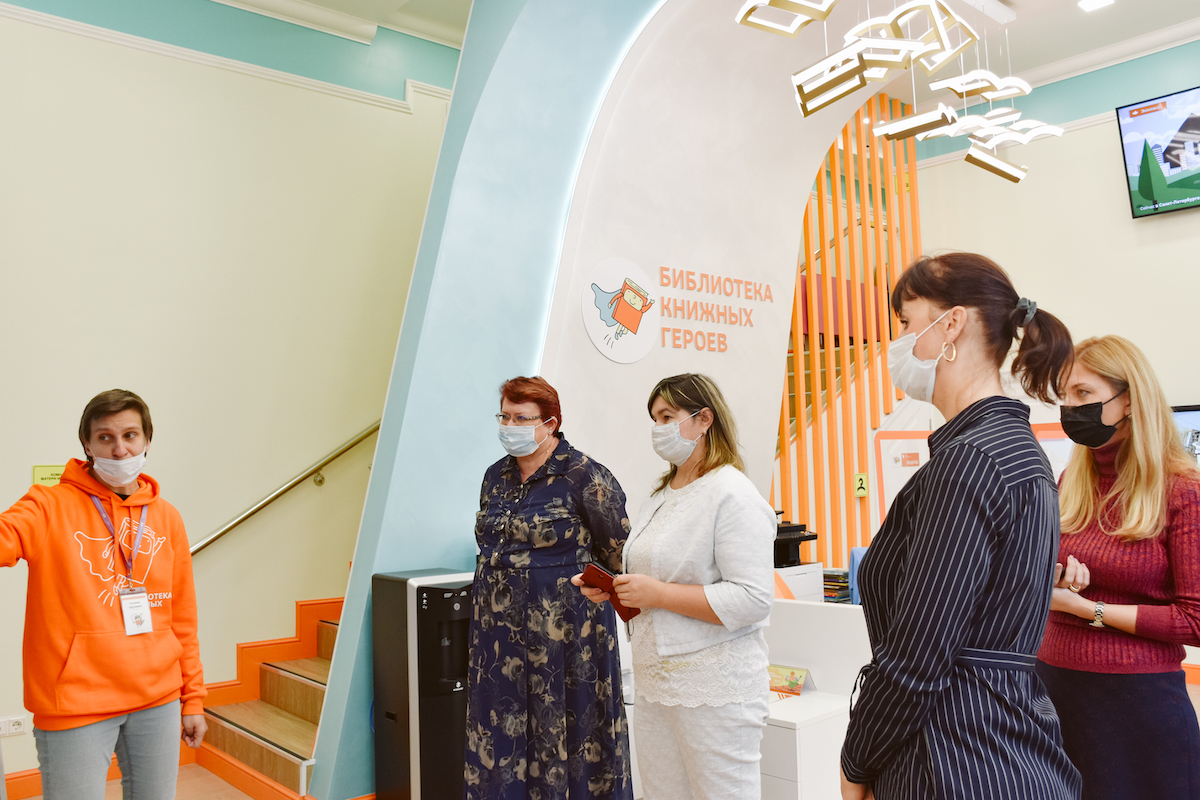 Круглый стол «От маленького писателя к большому читателю: вопросы детского чтения»