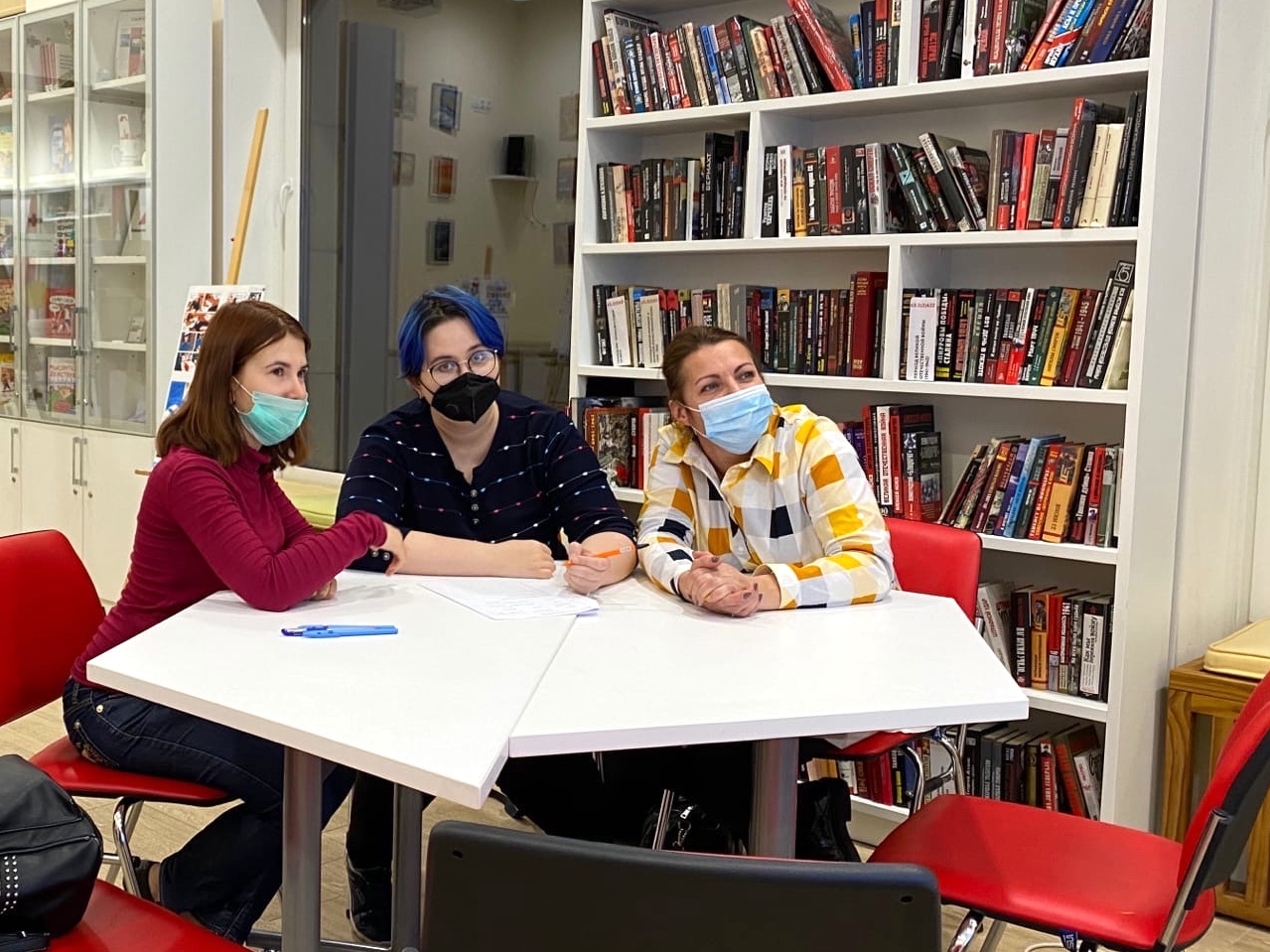 Выставка лучших работ конкурса «Литературный Петербург в комиксах»