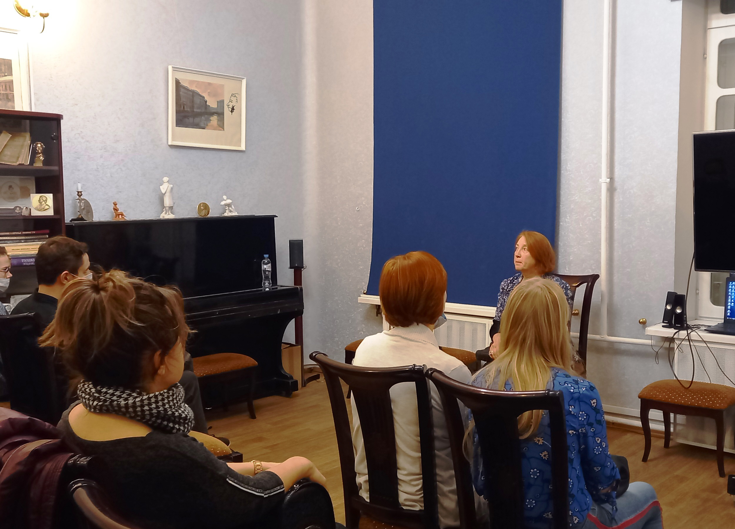 Центральная районная библиотека им. А.С.Пушкина присоединилась к фестивалю в честь юбилея Ф.М. Достоевского, и почти что целую неделю проводила самые разные мероприятия, посвящённые жизни и творчеству писателя