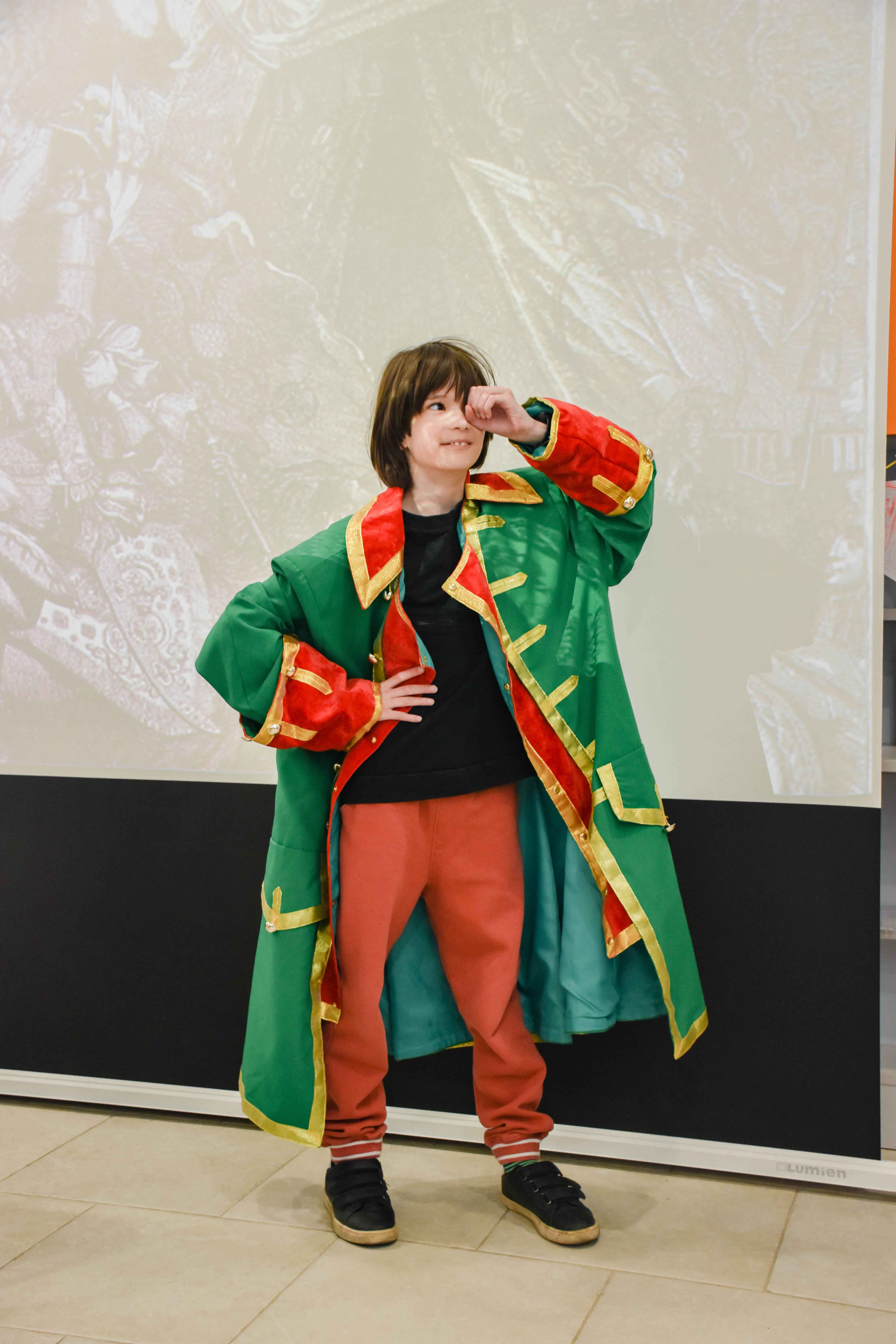 В честь этой даты на протяжении двух ближайших месяцев в Библиотеке книжных героев будут проходить интерактивные занятия и мастер-классы для детей по истории и фотожурналистике, которые подарят детям возможность взглянуть на родной город «под новым углом