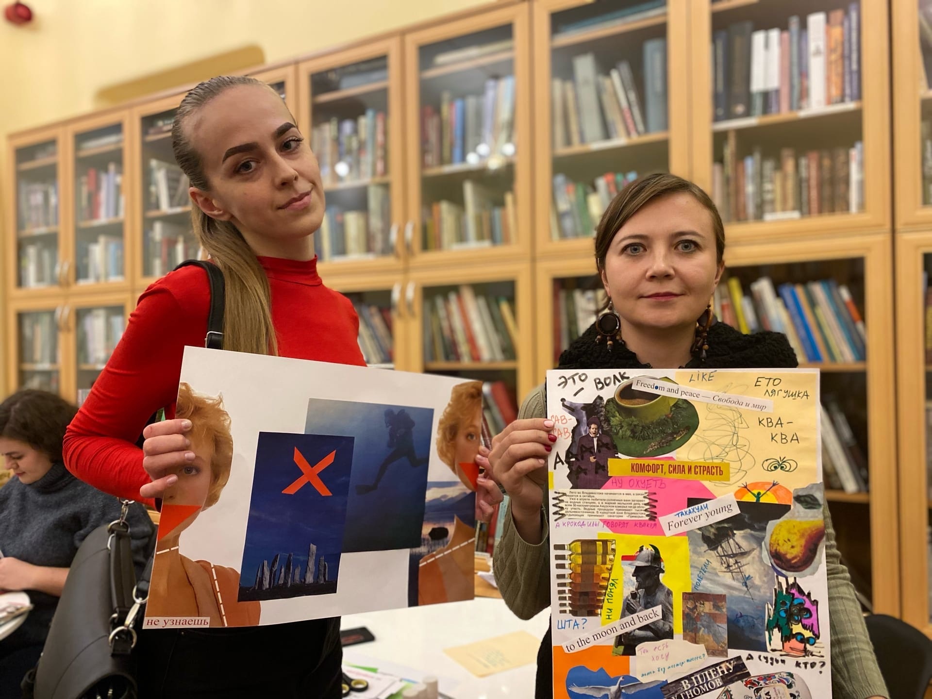 V-й Всероссийский фестиваль «Книжный маяк Петербурга» проходил в разных городах страны с 7 по 9 октября в гибридном формате – как на площадках библиотек, культурных центров, музеев и книжных магазинов, так и онлайн – в виде трансляций