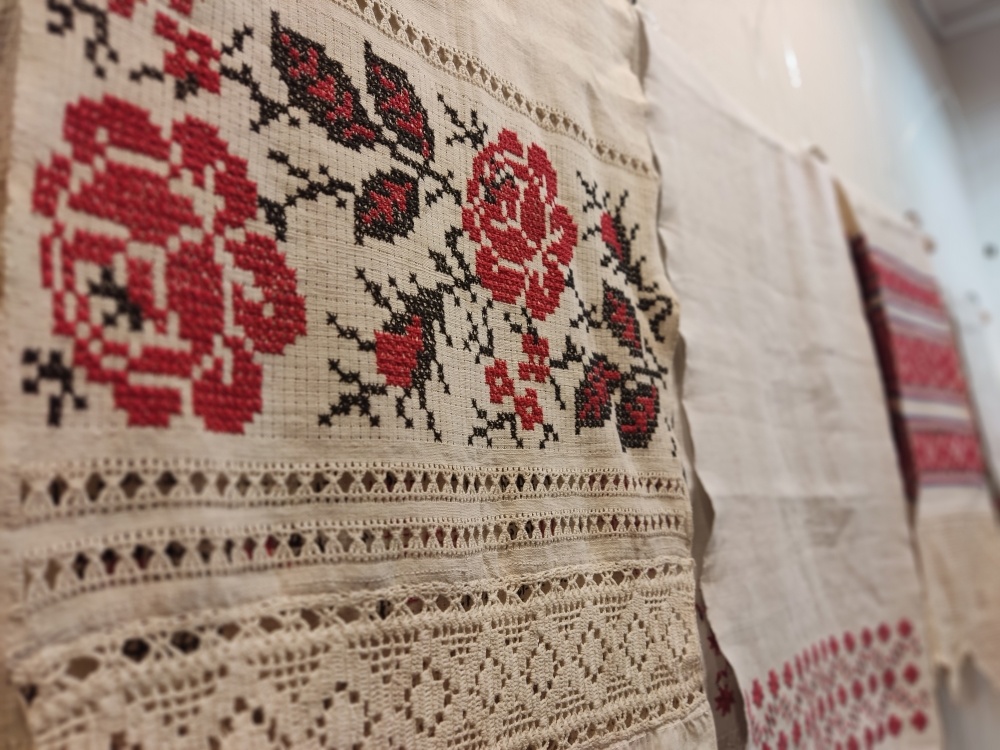 Победителем в спецноминации «За многолетнюю деятельность по сохранению народной традиции» стала Библиотека Кировских островов