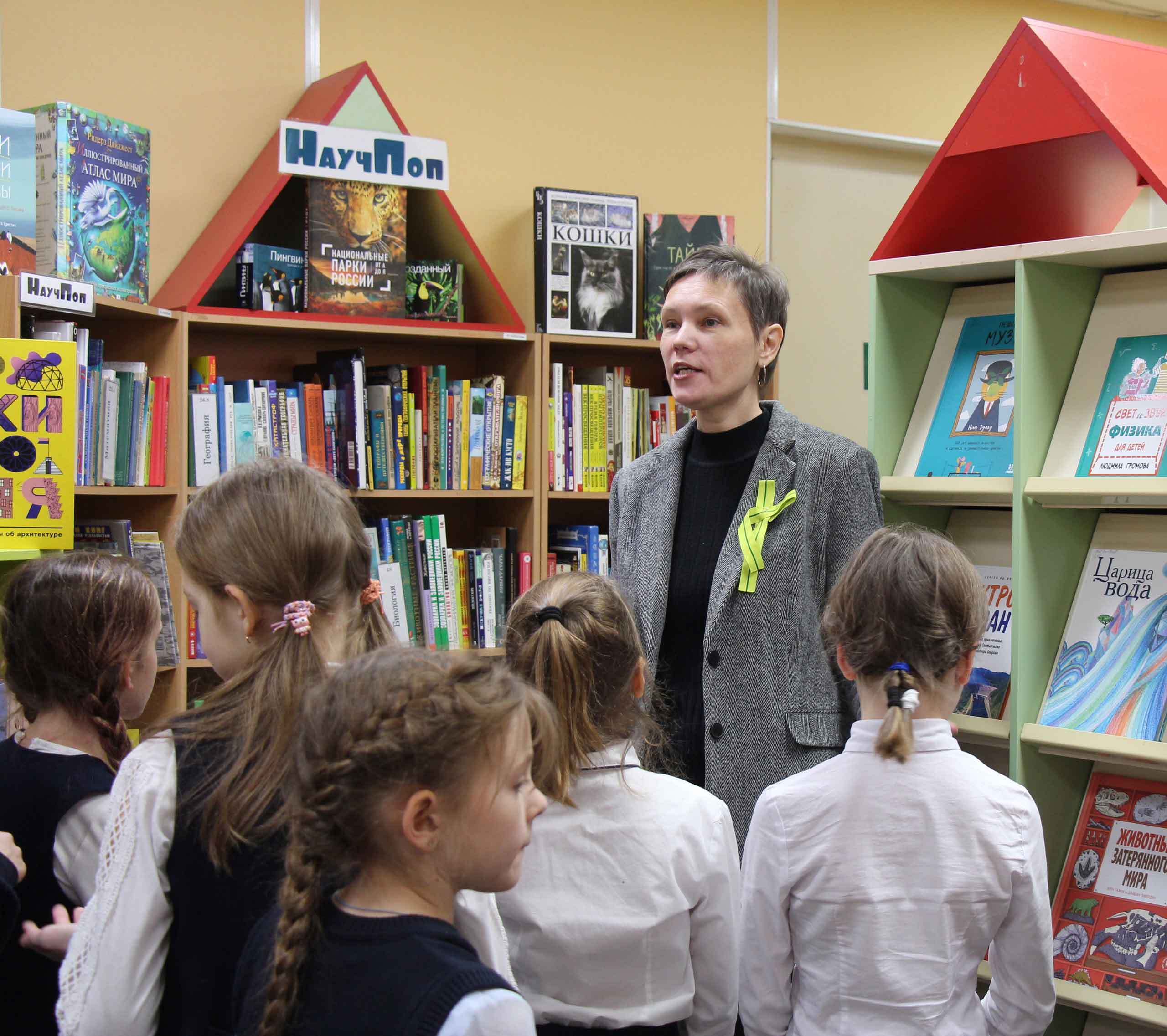 Ребята совершили экскурс в историю и узнали о том, как жил наш город в страшные блокадные годы. О том времени написано много книг.