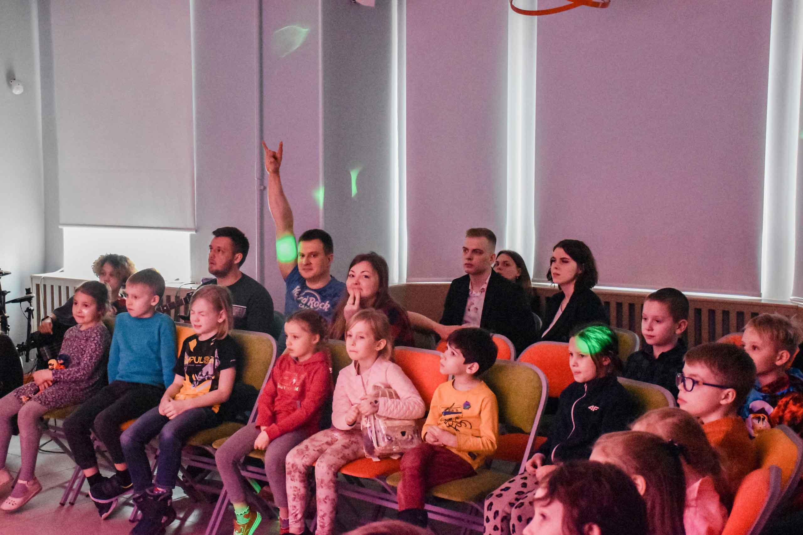 Читатели библиотеки стали участниками настоящего праздника музыки и свободы на интерактивной программе «Энциклопедия рока»