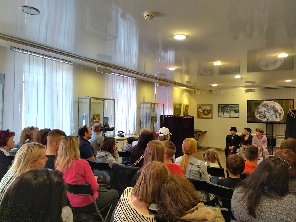 Мистический спектакль «Не шалю, никого не трогаю» по роману Михаила Булгакова «Мастер и Маргарита»