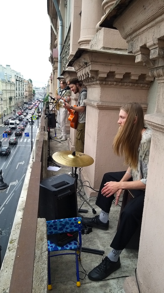 Концерт «22 июня ровно в 4 часа…» арт-группы «Улицы Декабристов»