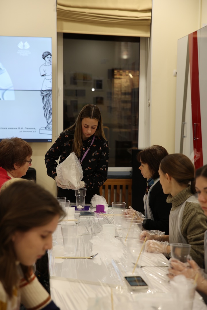 иблиотек проходят различного формата и направленности мероприятия. Так, например, 15 ноября в Библиотеке имени В.И. Ленина прошел мастер-класс «Гипсовый декор» по созданию изделий для декора из гипса