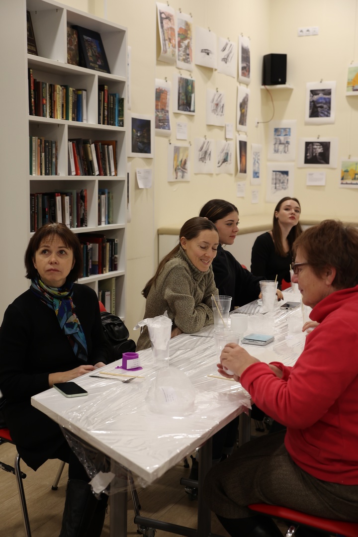 иблиотек проходят различного формата и направленности мероприятия. Так, например, 15 ноября в Библиотеке имени В.И. Ленина прошел мастер-класс «Гипсовый декор» по созданию изделий для декора из гипса