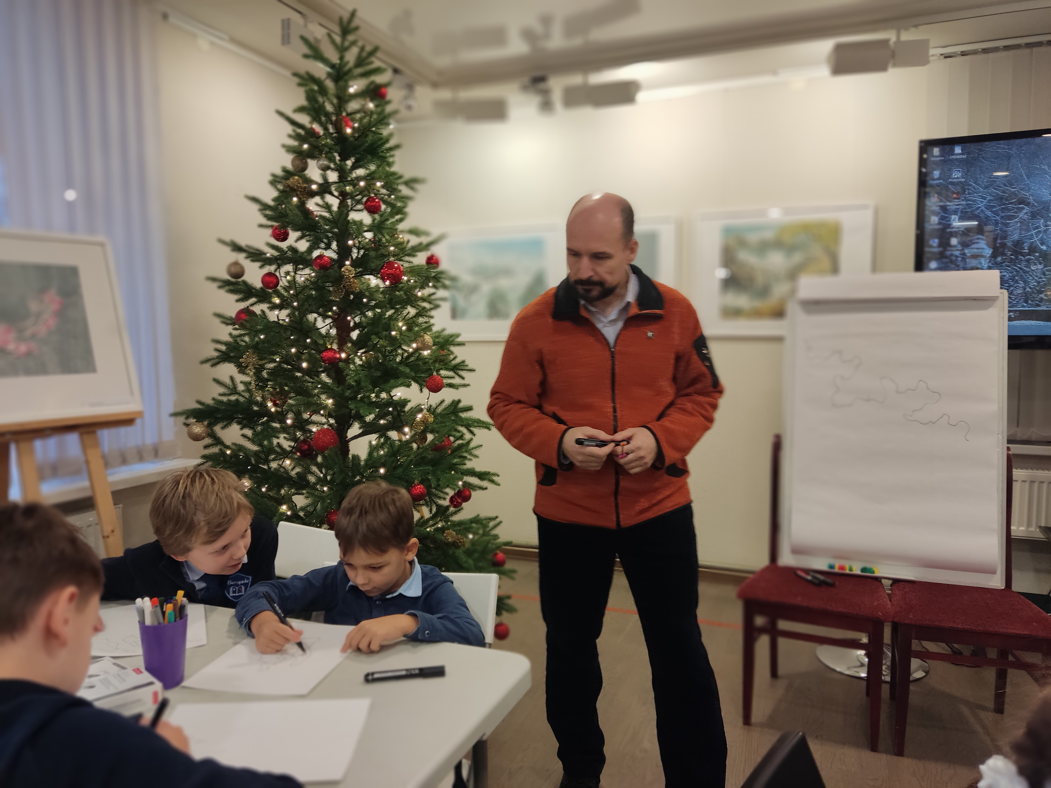 В библиотеке Кировских островов рисовали нейроёлку