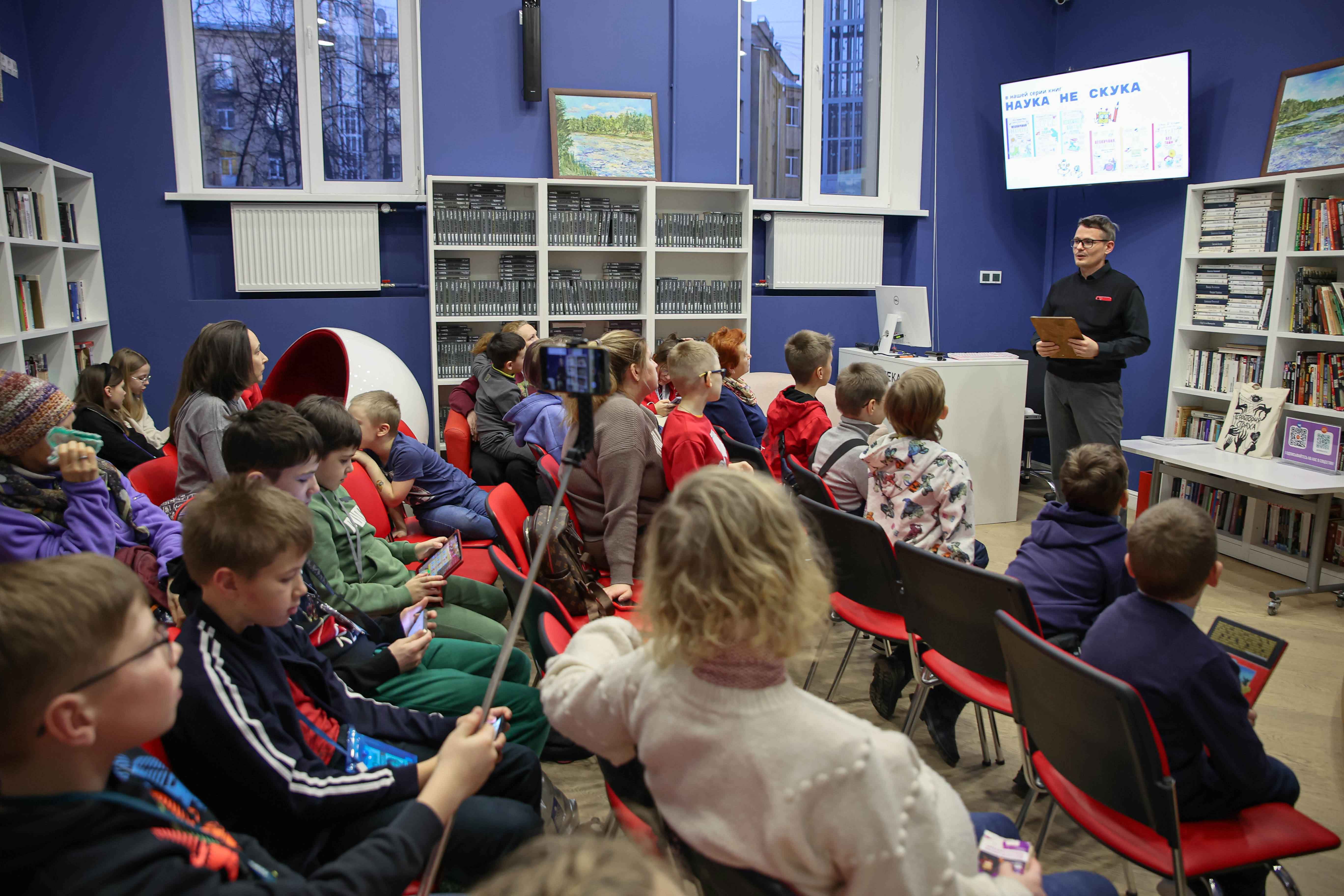 В библиотеке имени В.И. Ленина прошла научная лаборатория «Научно, но не скучно»