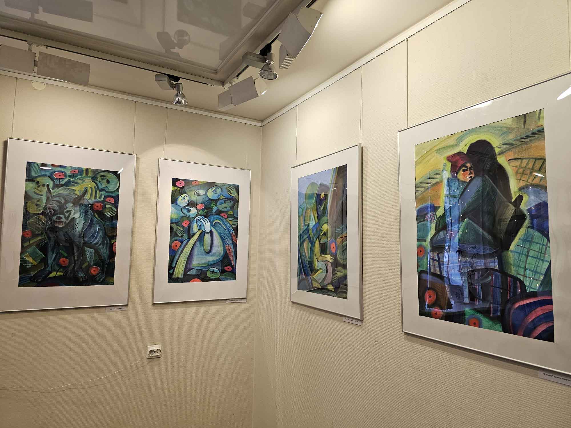 Выставка печатной и станковой графики в библиотеке Кировских островов