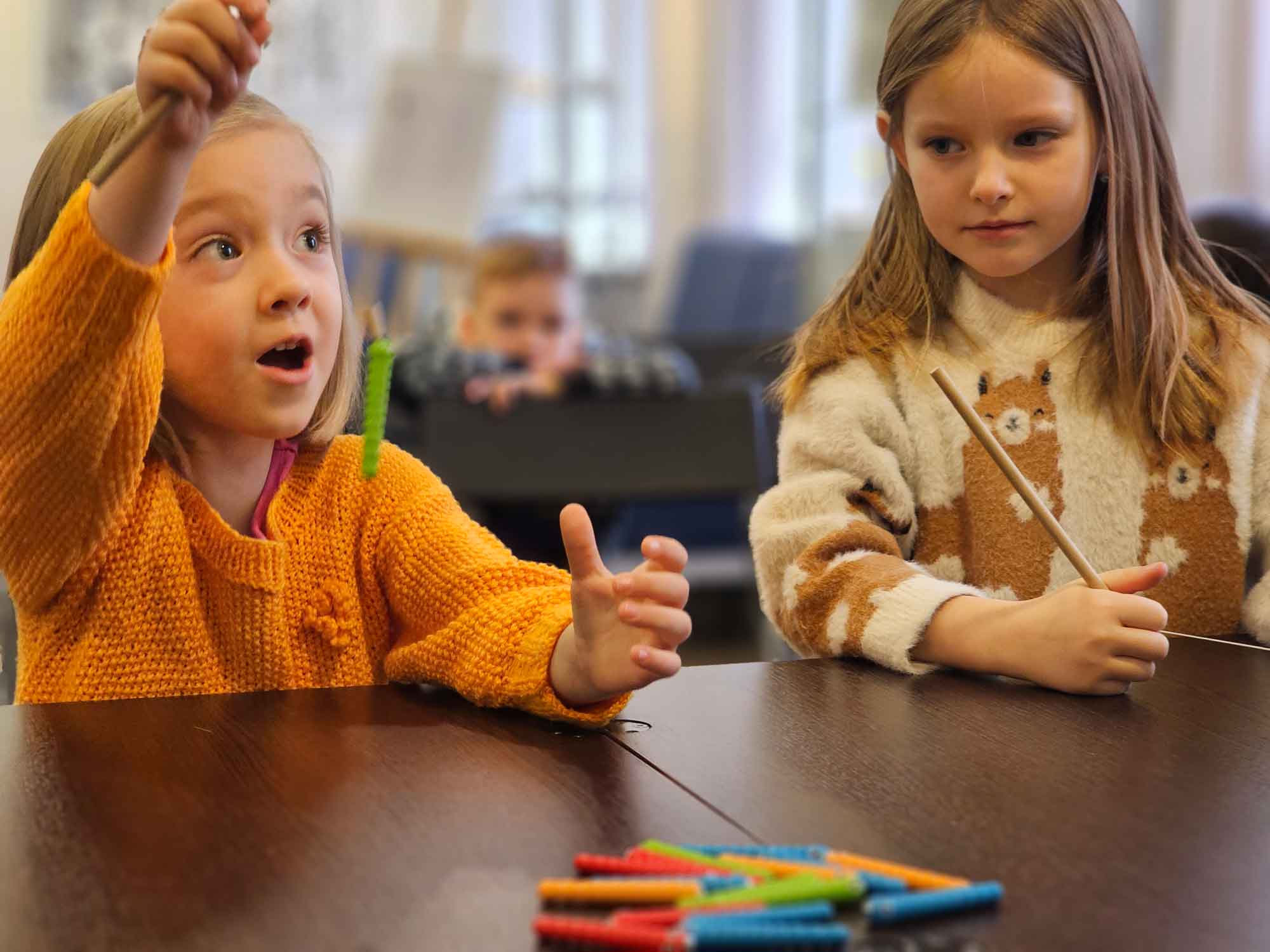 В Библиотеке Кировских островов дети показали, как они помогают мамам