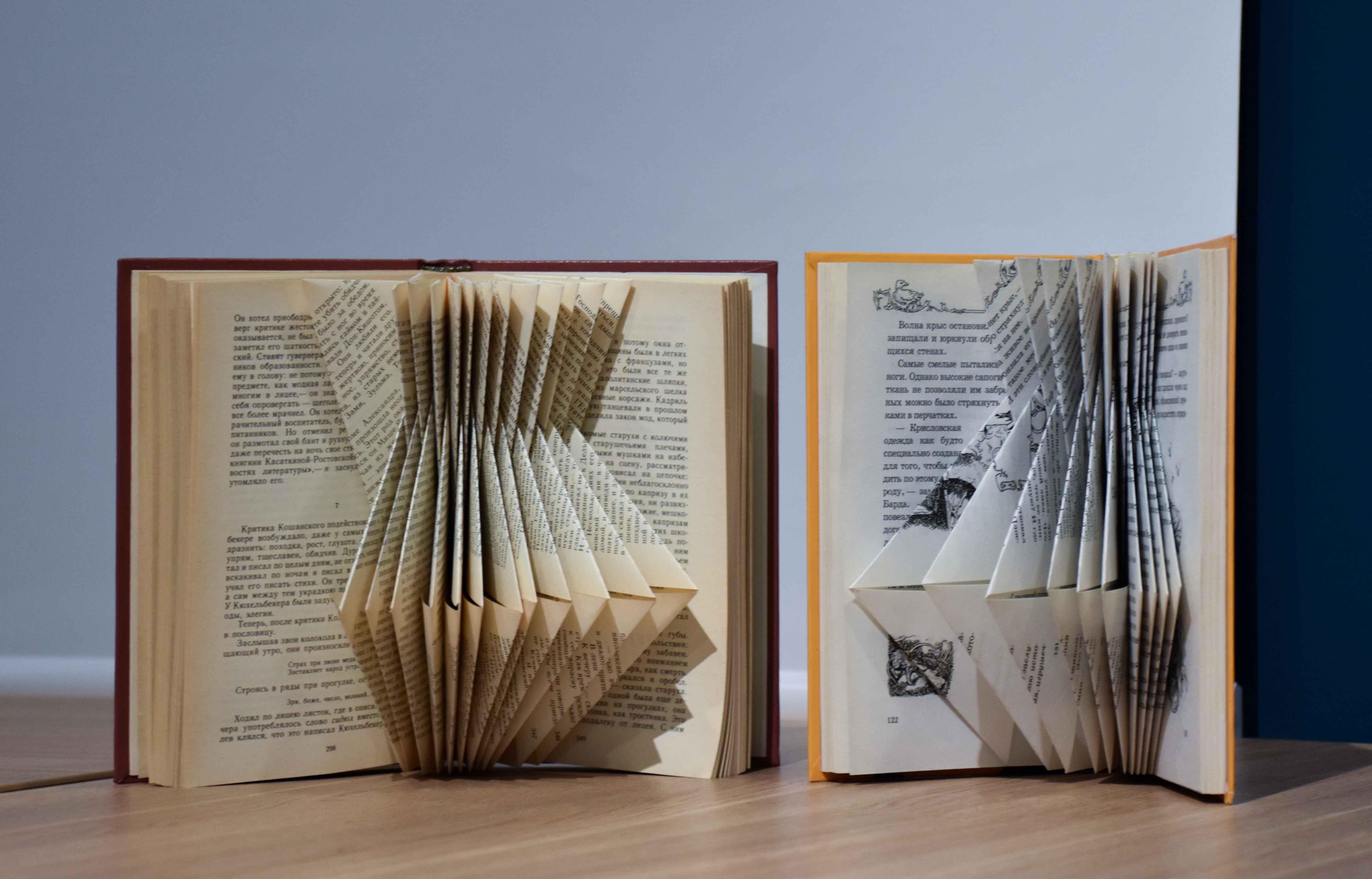 Выставка «Вдохновение Букарта» открылась в Библиотеке на Карповке