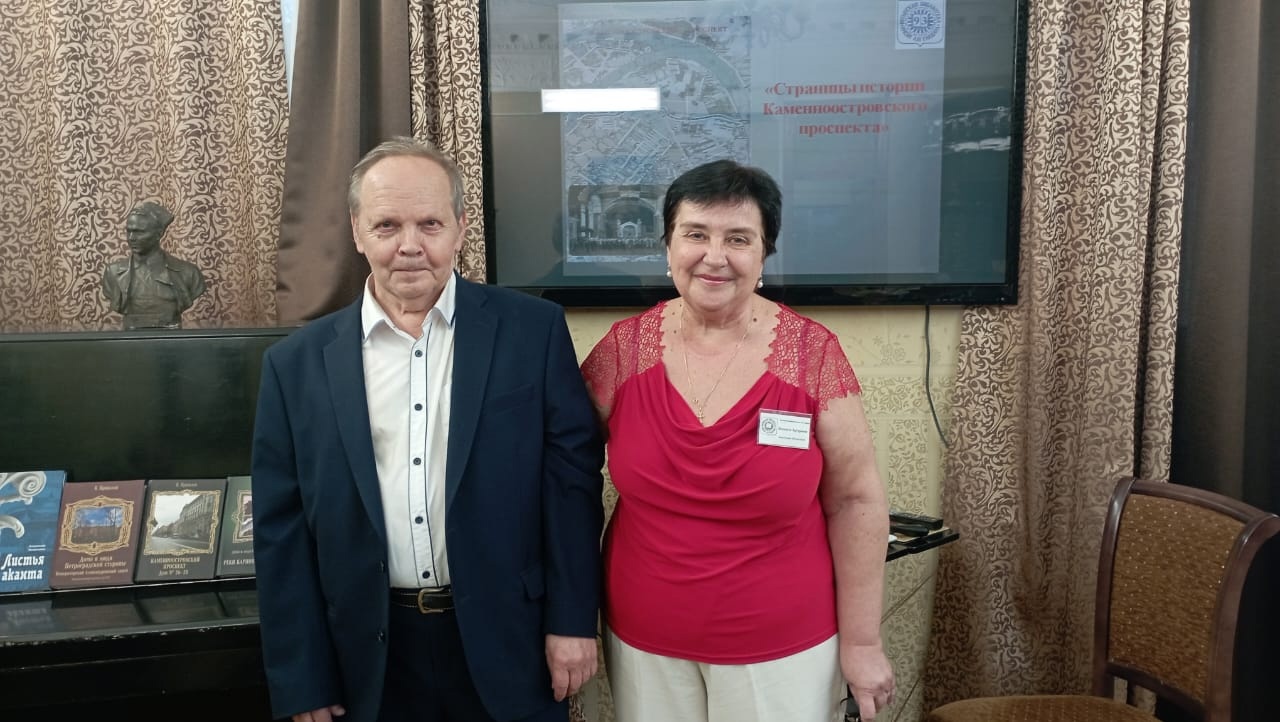 В Юношеской библиотеке имени А. Гайдара прошла лекция об истории Каменноостровского