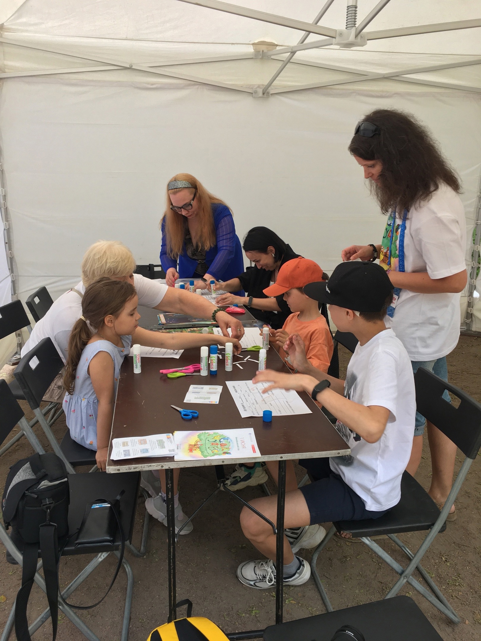 В Михайловском саду Русского музея прошел праздник ко Дню защиты детей — «Сад чудес»