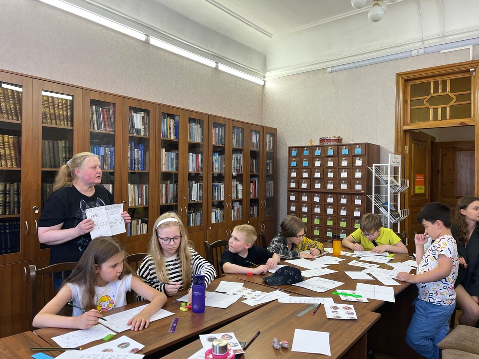 Мастерская комиксов продолжает работу в Юношеской библиотеке имени А. Гайдара
