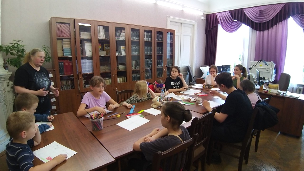 Мастерская комиксов продолжает работу в Юношеской библиотеке имени А. Гайдара