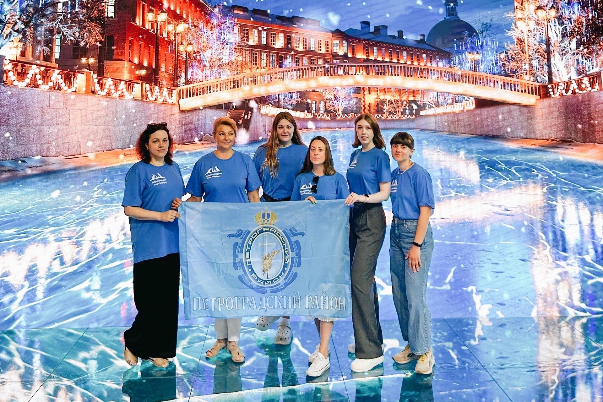 Команда библиотек Петроградского района на ВДНХ