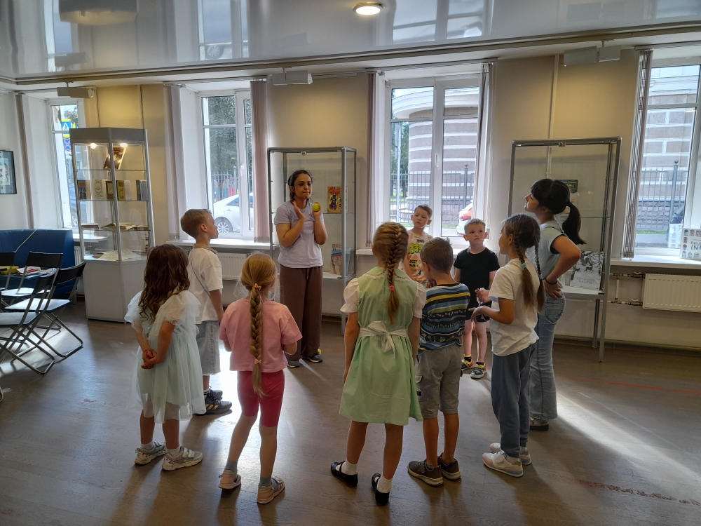 Лингвистический клуб «Словушки» в библиотеке Кировских островов