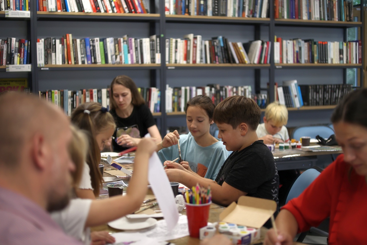 В Библиотеке на Карповке изучили и нарисовали Свято-Троицкую Александро-Невскую лавру