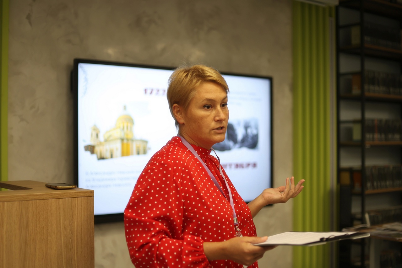 В Библиотеке на Карповке изучили и нарисовали Свято-Троицкую Александро-Невскую лавру