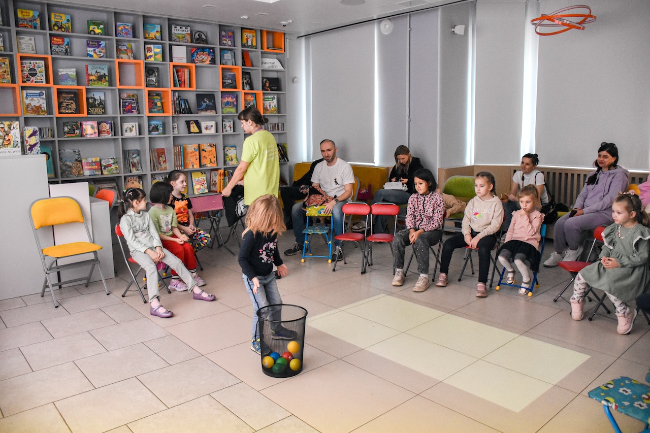 В Библиотеке книжных героев прошла интерактивная поэтическая программа