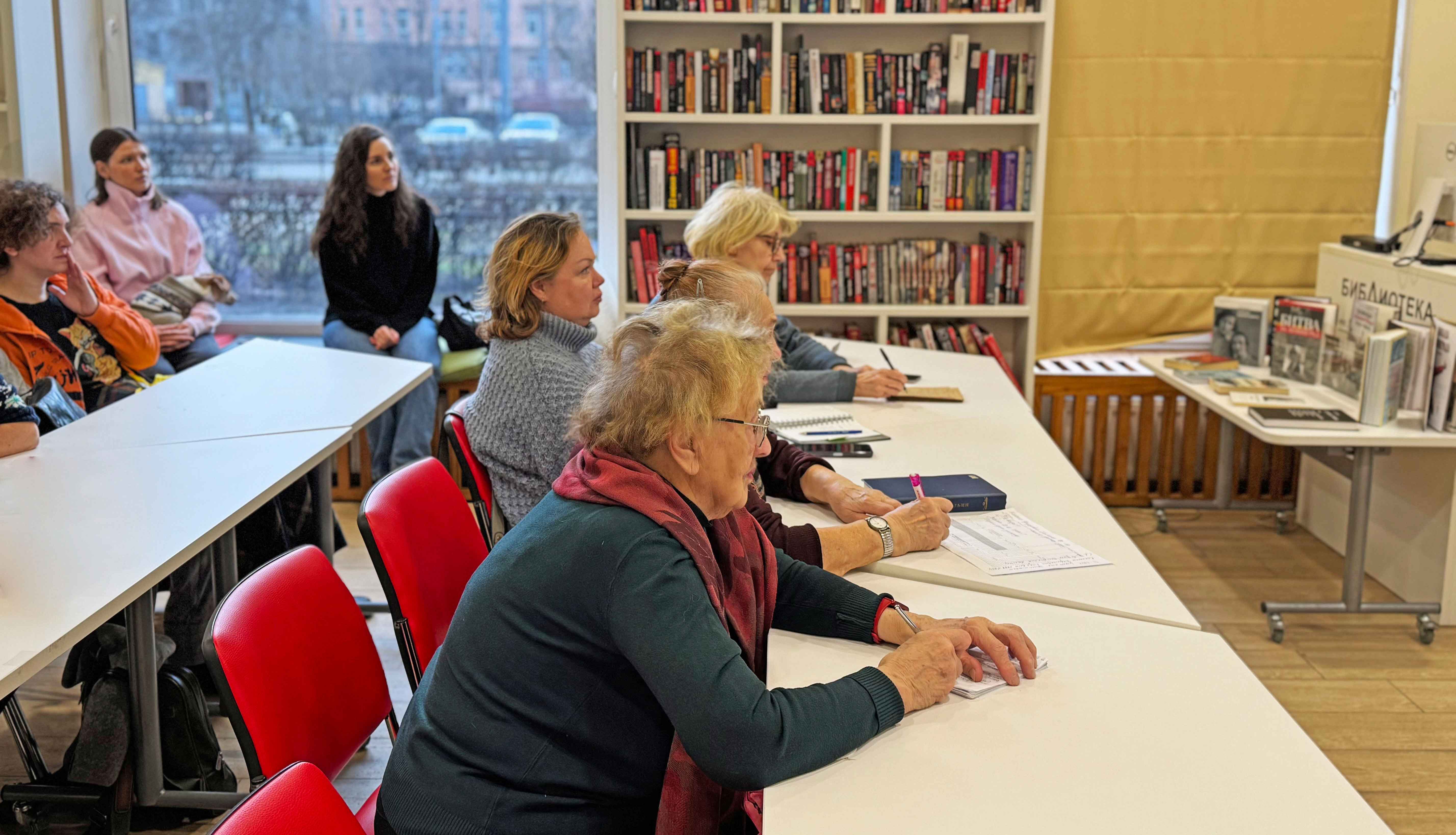 О художниках в годы блокады рассказали в библиотеке имени В.И. Ленина накануне 81-годовщины полного освобождения Ленинграда от фашистской блокады