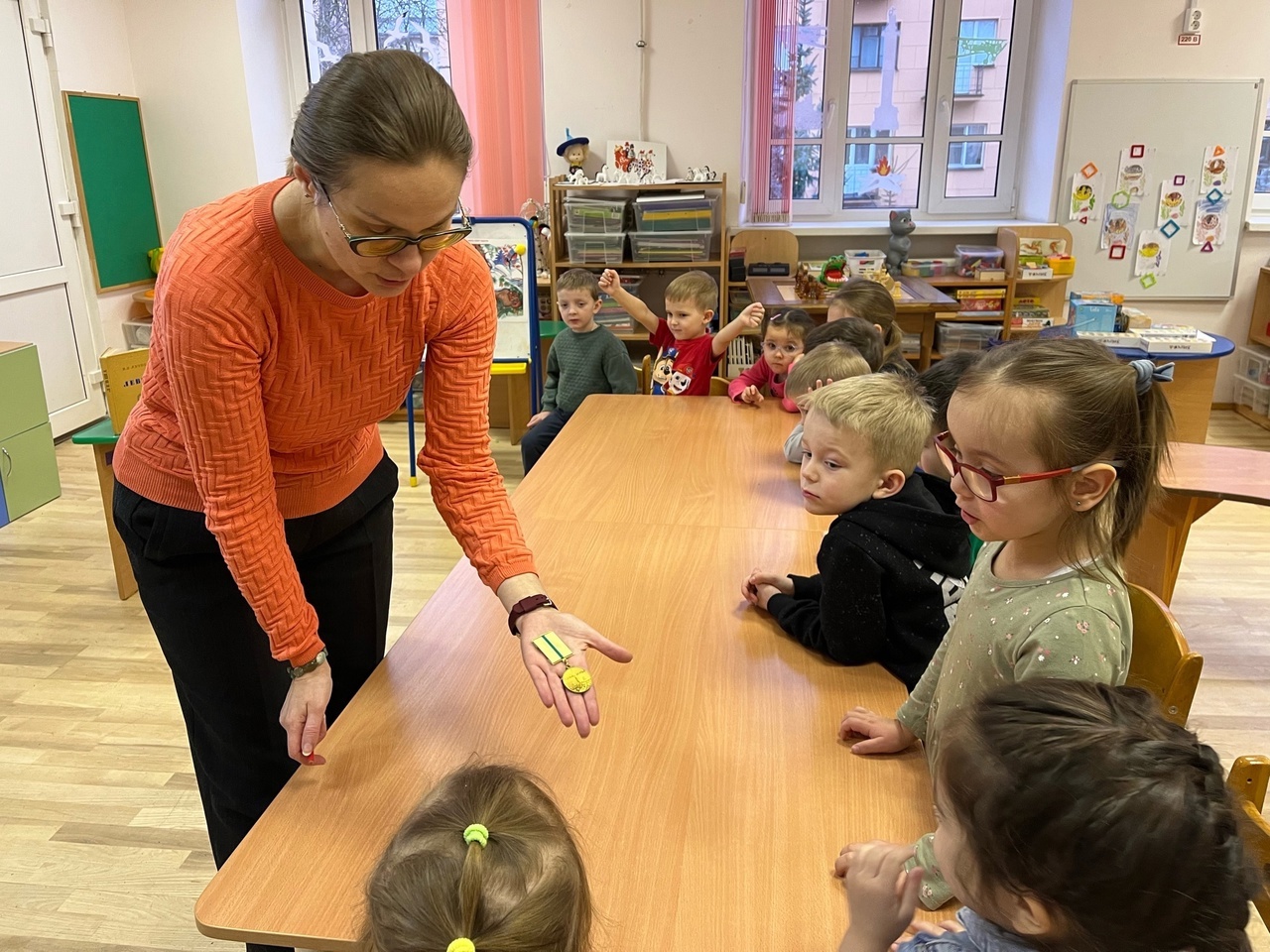 Библиотекарь рассказала детям о Туле