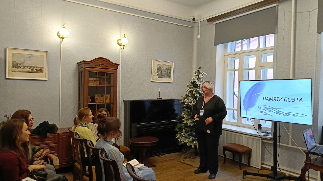 Центральная районная библиотека имени А. С. Пушкина почтила память поэта, чьим именем названа