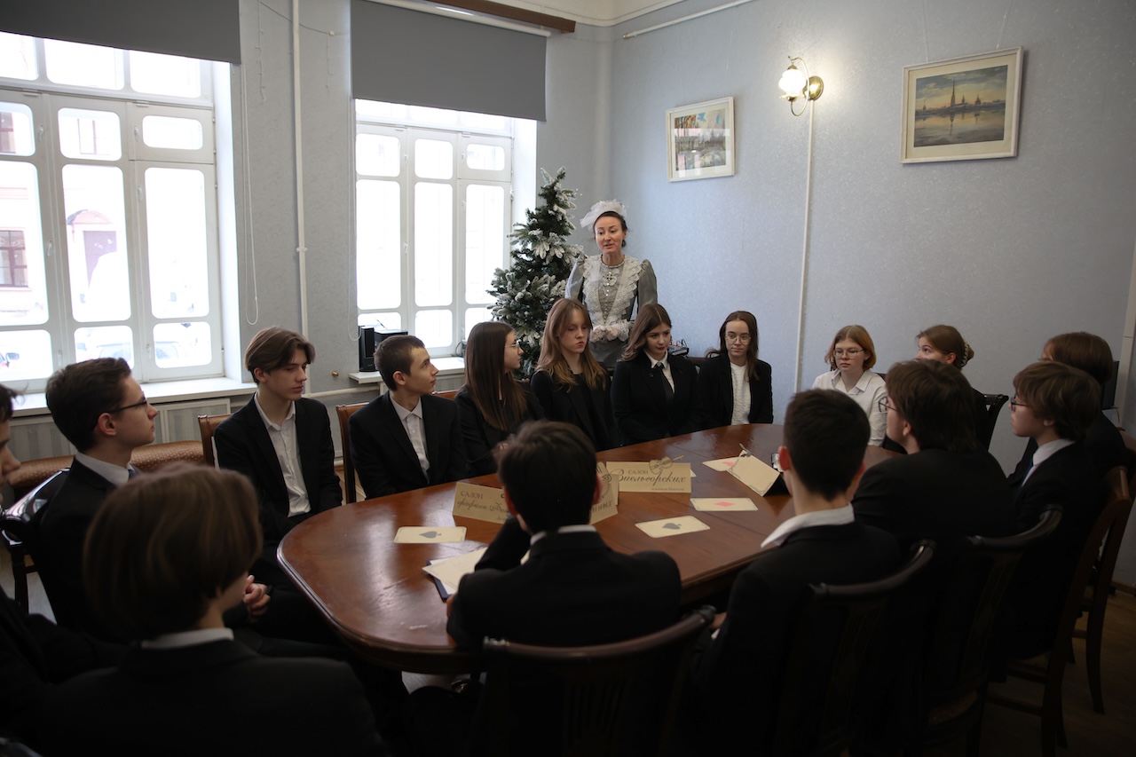 В библиотеке прошел иммерсивный квест, посвященный роману «Евгений Онегин»