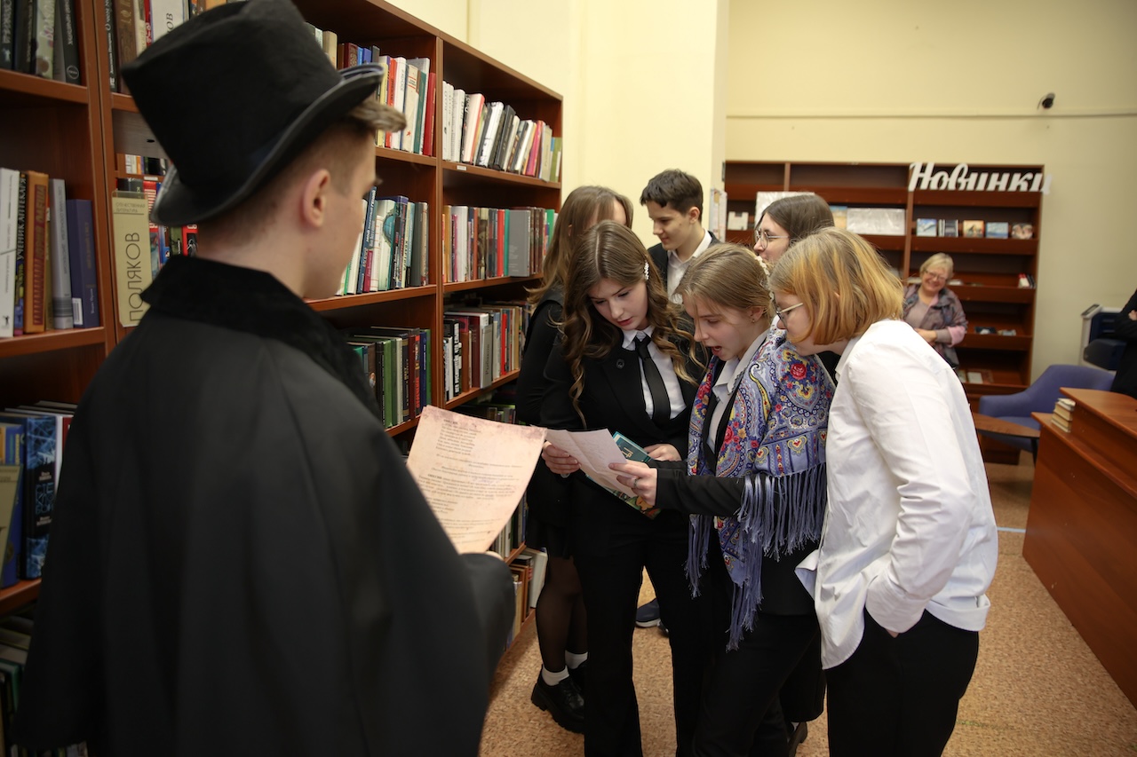 В библиотеке прошел иммерсивный квест, посвященный роману «Евгений Онегин»