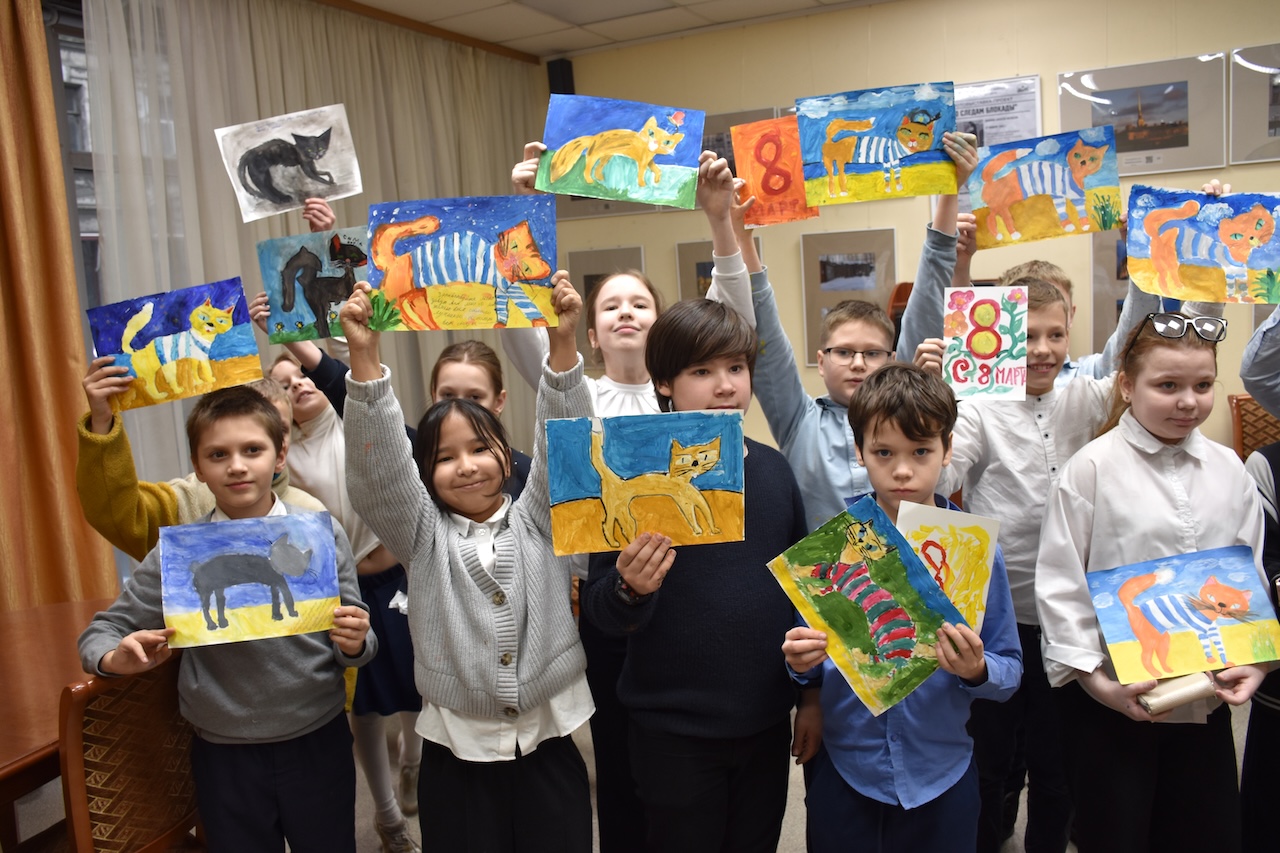 В Центральной районной детской библиотеке прошел мастер-класс «Страна Мурляндия»