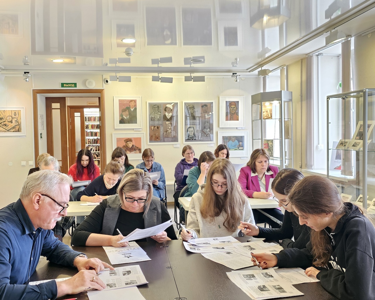 Знать, чтобы помнить. Диктант Победы написали в Библиотеках Петроградской стороны